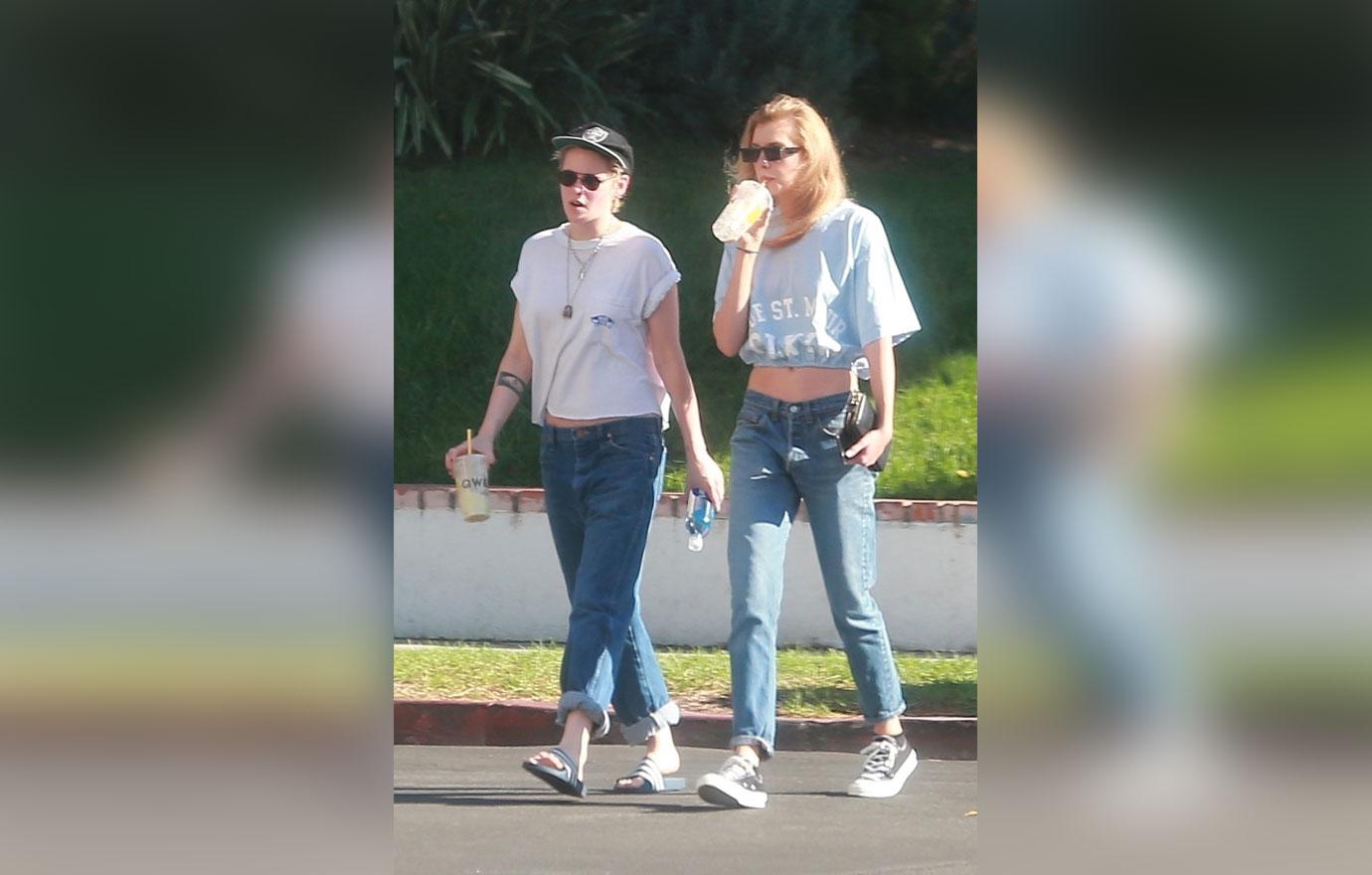 Kristen stewart stella maxell hollywood lunch date 3