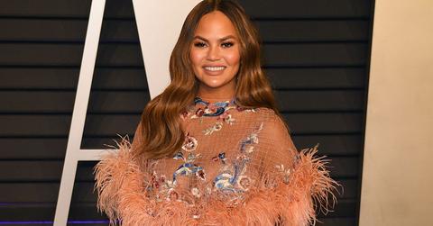 chrissy teigen pregnancy weight