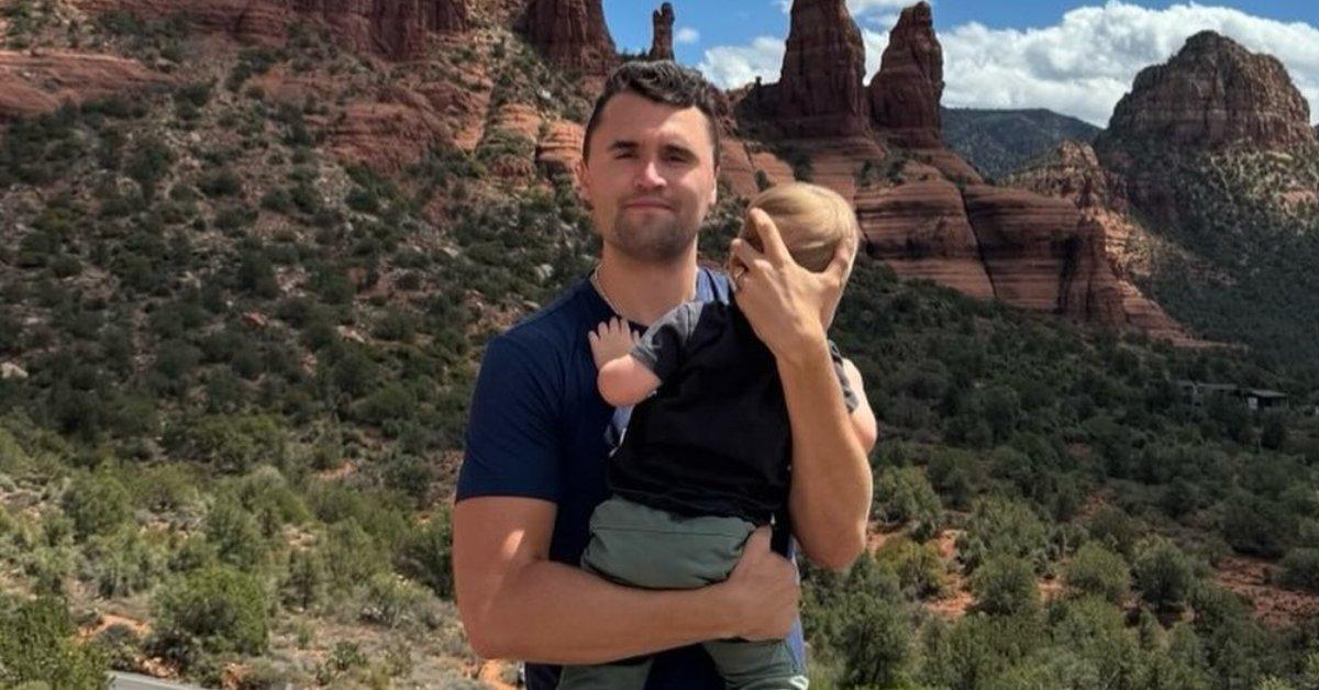 Photo of Kirk and wife Erika Frantzve welcomed two children during their marriage.