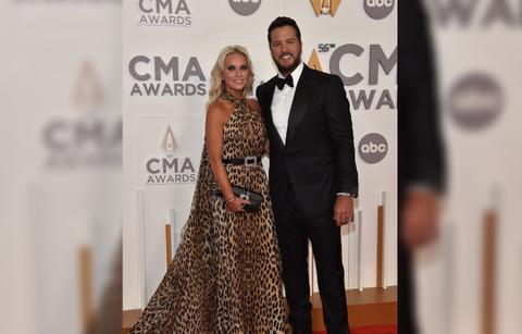 cma awards red carpet photos luke