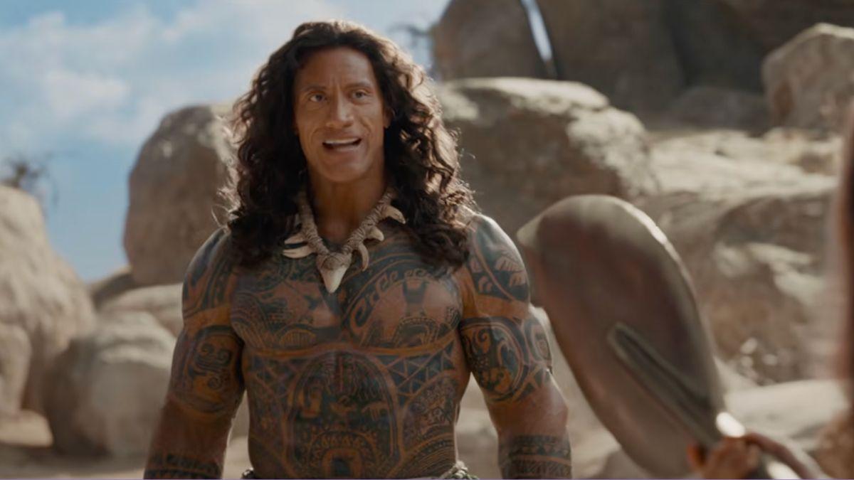 Image of Dwayne Johnson looked unrecognizable in a wig.