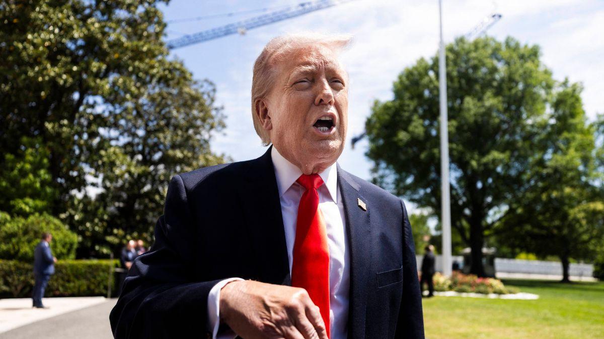 image of Donald Trump called for consequences.