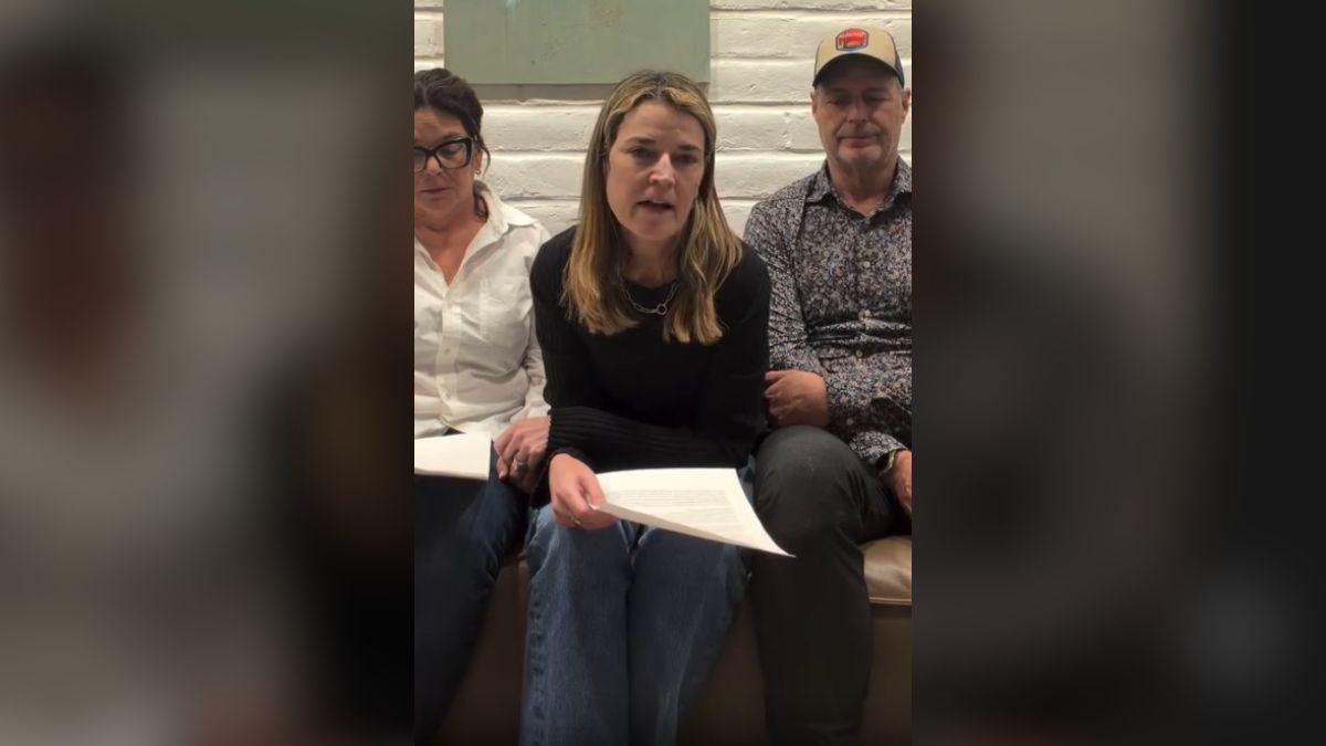 Photo of Savannah Guthrie told the kidnappers she would pay whatever price to get her mom back.