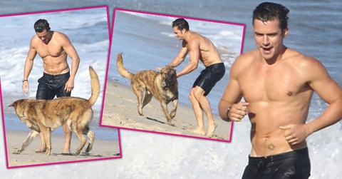 Orlando bloom nude photos beach date laughs HERO