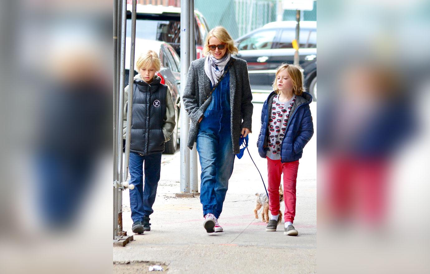 Naomi Watts Sons Children New York Photos 05