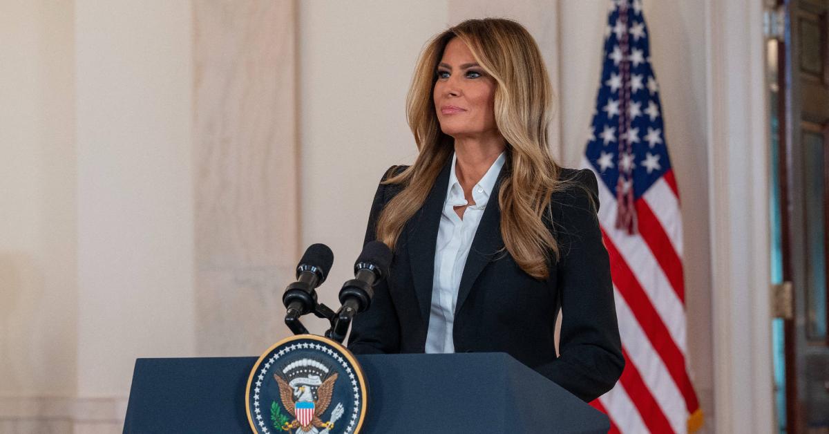Image of Melania Trump's speech received mixed reactions from social media users.