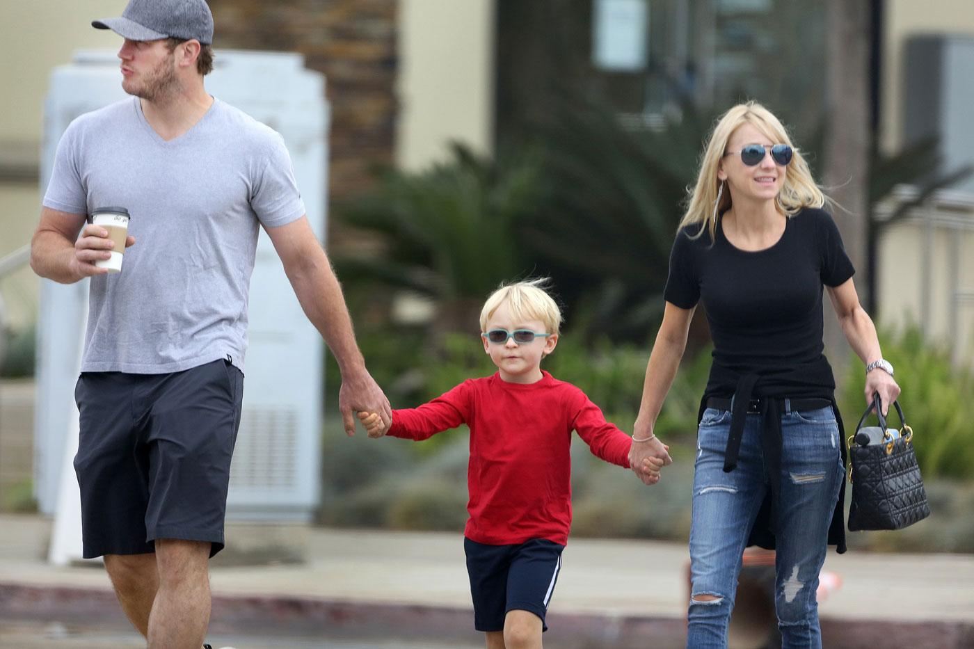 EXCLUSIVE: Chris Pratt takes ex Anna Faris and son for walk in LA