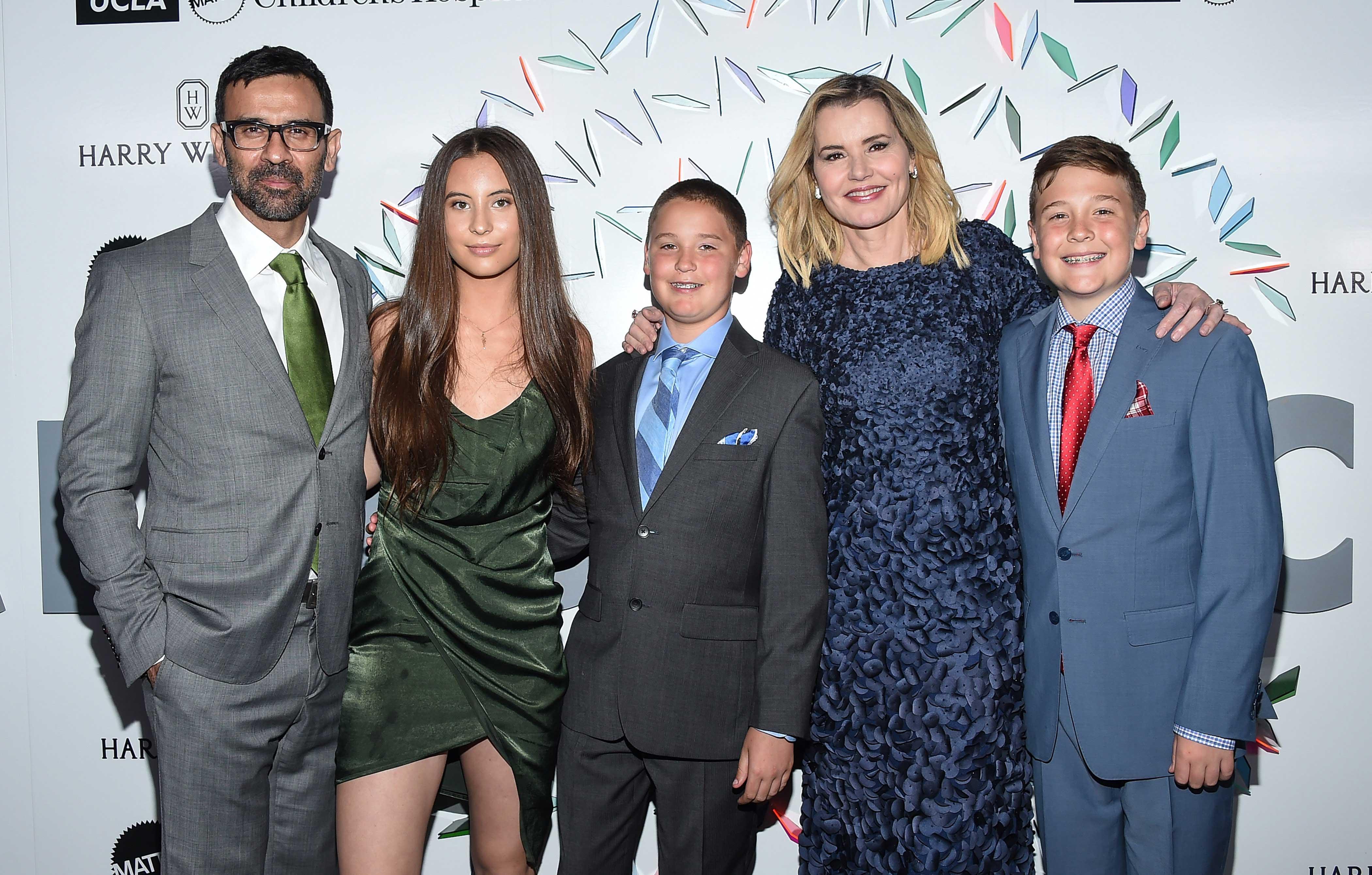 Geena Davis & Reza Jarrahy Agree To Change Son's Last Names