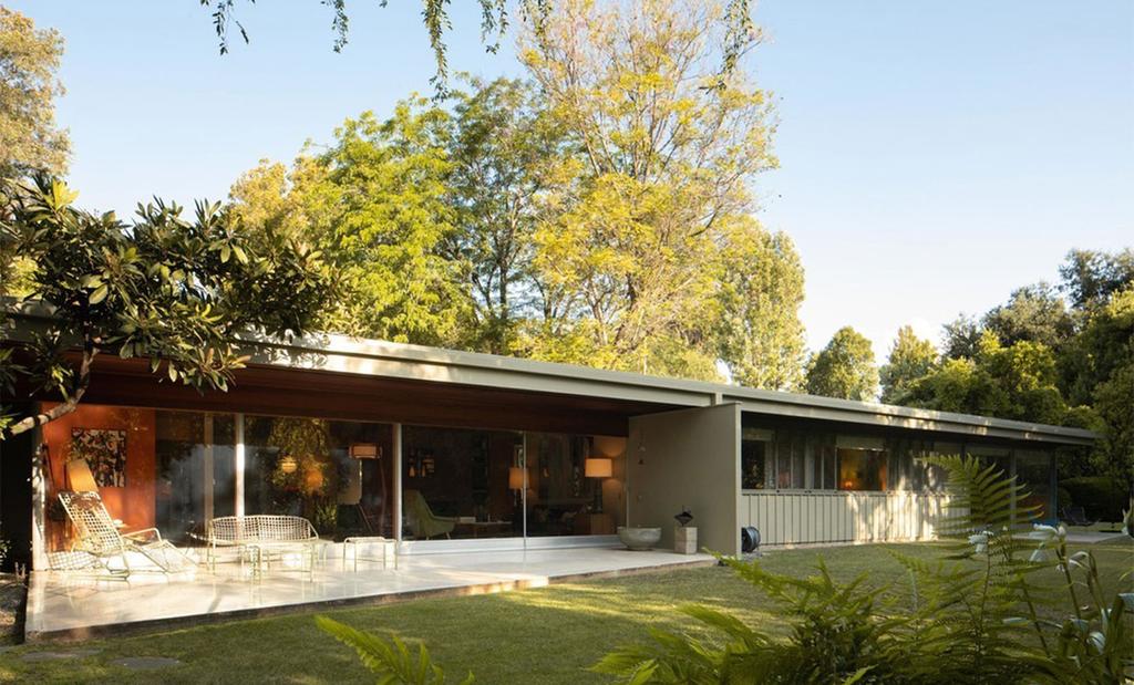 Inside Elsa Hosk's New L.A. Home Designed By Richard Neutra