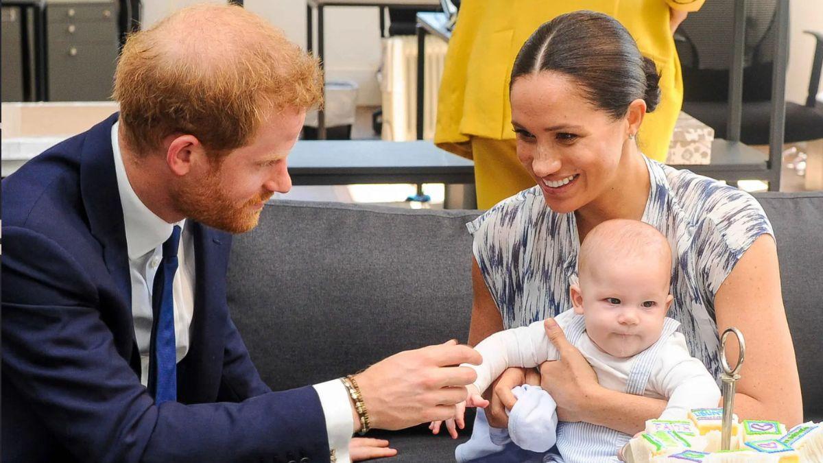 image of meghan markle and prince harry