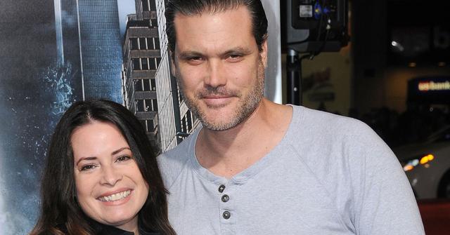 Holly marie combs pregnant wide