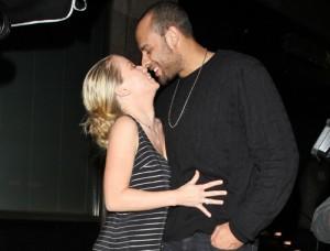 2011__01__Kendra_Hank_Jan18_76a 300×228.jpg