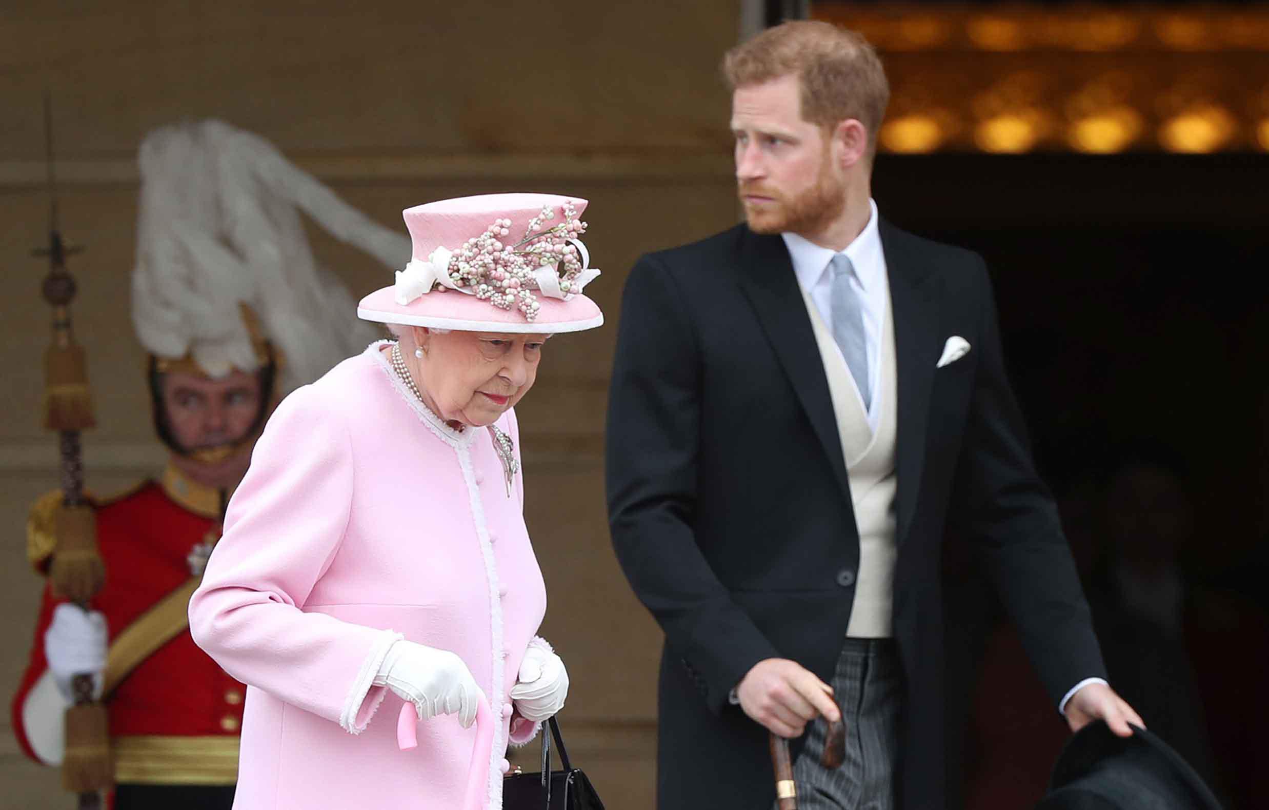 prince harry can now wear military uniform to queens vigil after being denied