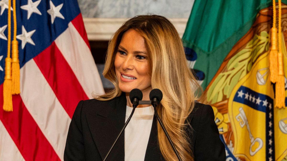 Photo of The Trumps have not commented on fighter Josh Hokit's offensive remark about Michelle Obama.