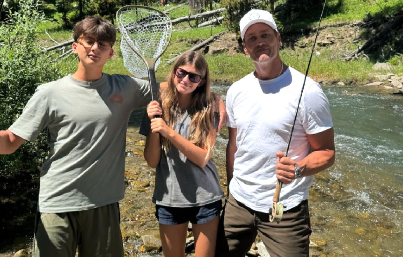 tom brady fans freak out fine shirtless selfie th birthday photo