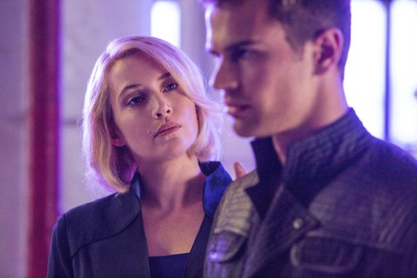 Kate Winslet and Theo James in Divergent (Photo Courtesy of Summit Entertainment)