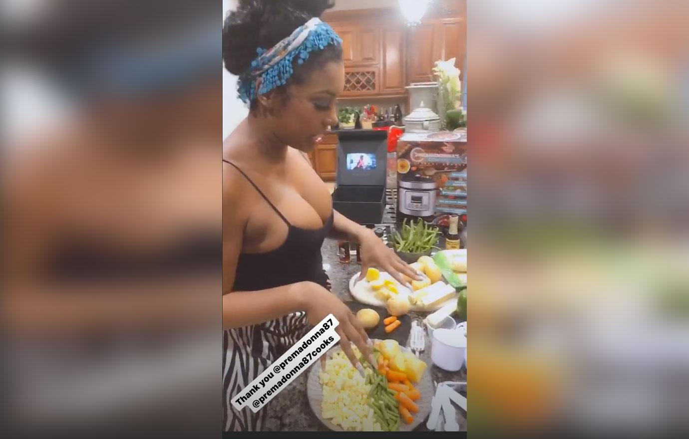 Porsha Williams Cooking Without Her Engagement Ring