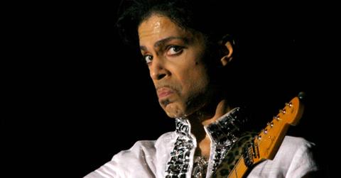 Prince performs at Coachella 2008