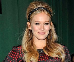 Hilary duff having aboy oct18.jpg