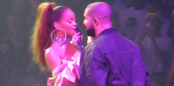 Drake &amp; Rihanna almost Kiss as they Perform on Stage at OVO Fest Concert in Toronto