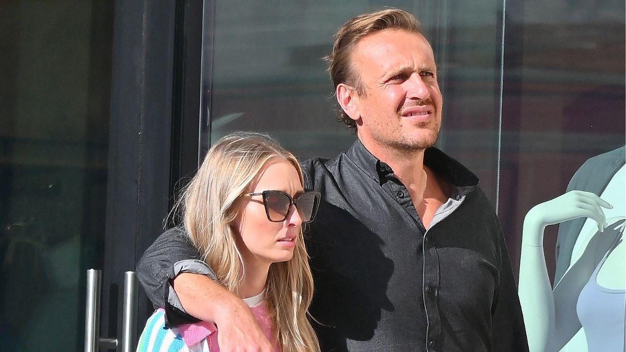 Image of Jason Segel and Kayla Radomski