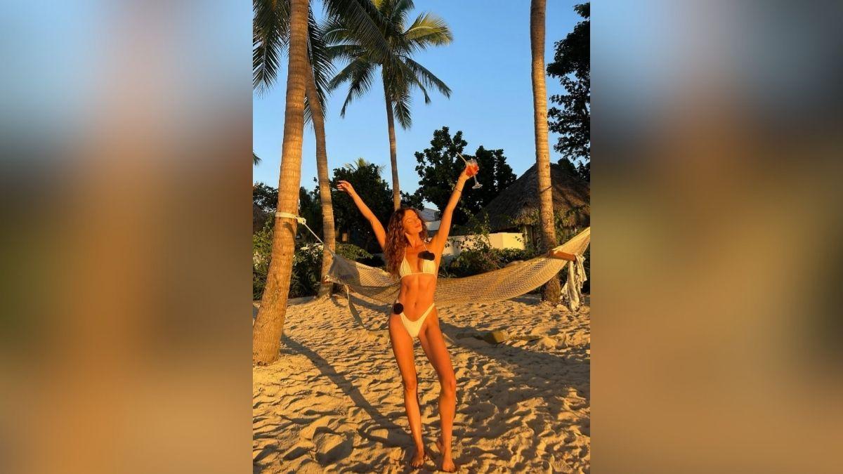 maura higgins hottest pics