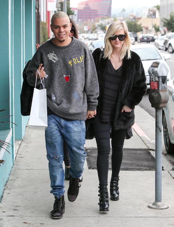 Ashlee simpson baby bump instagram 07