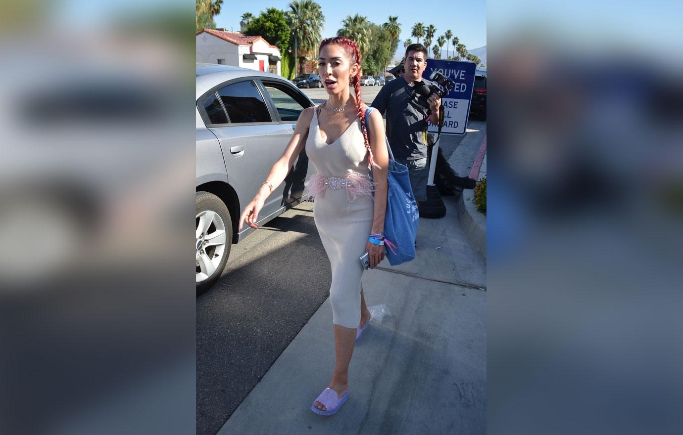 Teen mom Farrah Abraham and Phoebe Price turn heads in Palm Springs