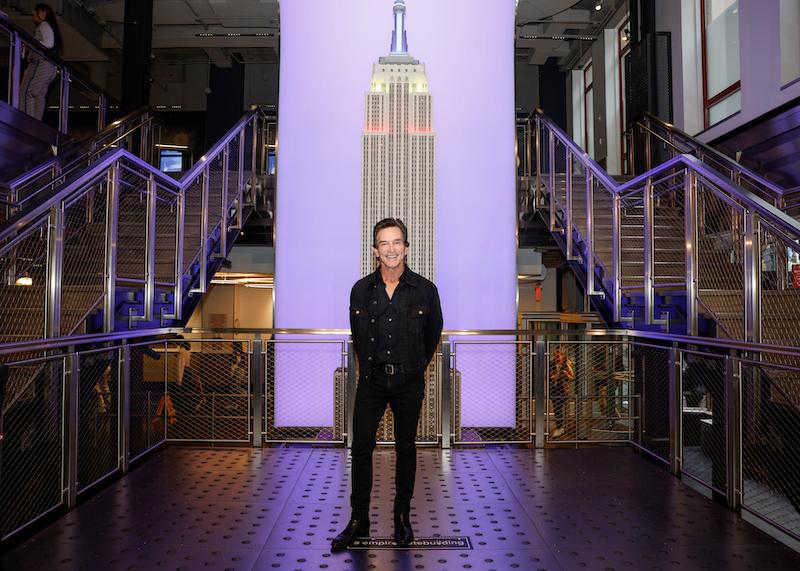 jeff probst lights the empire state building for survivors th season photo by gail schulman