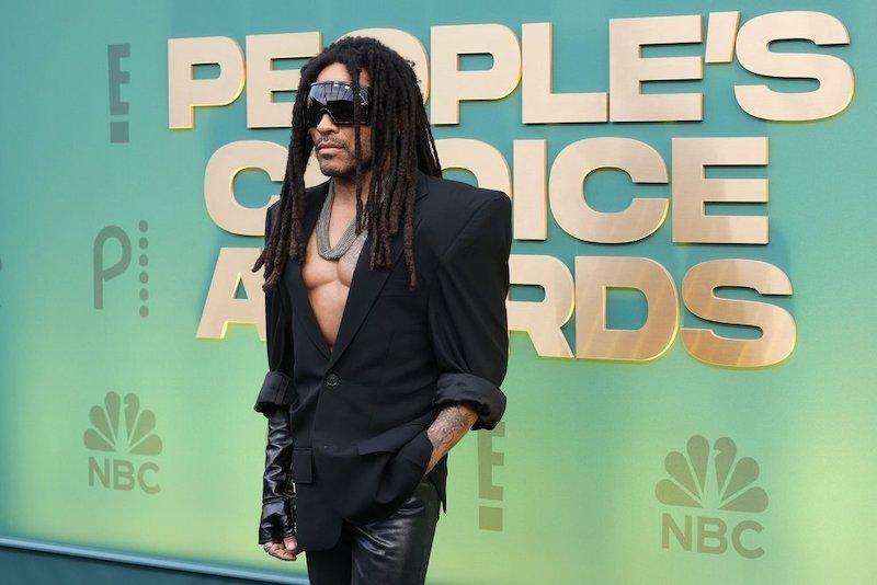 lenny kravitz accused lip synching