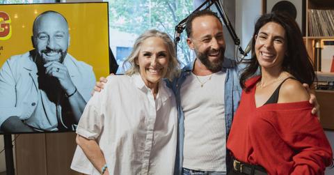 pic of Ricki Lake, Ryan Weiss, and Jamie-Lynn Sigler.