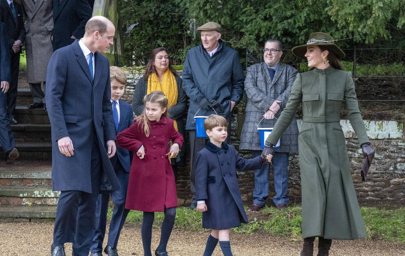 Prince Louis Shouts Out For Charlotte During Christmas Walk