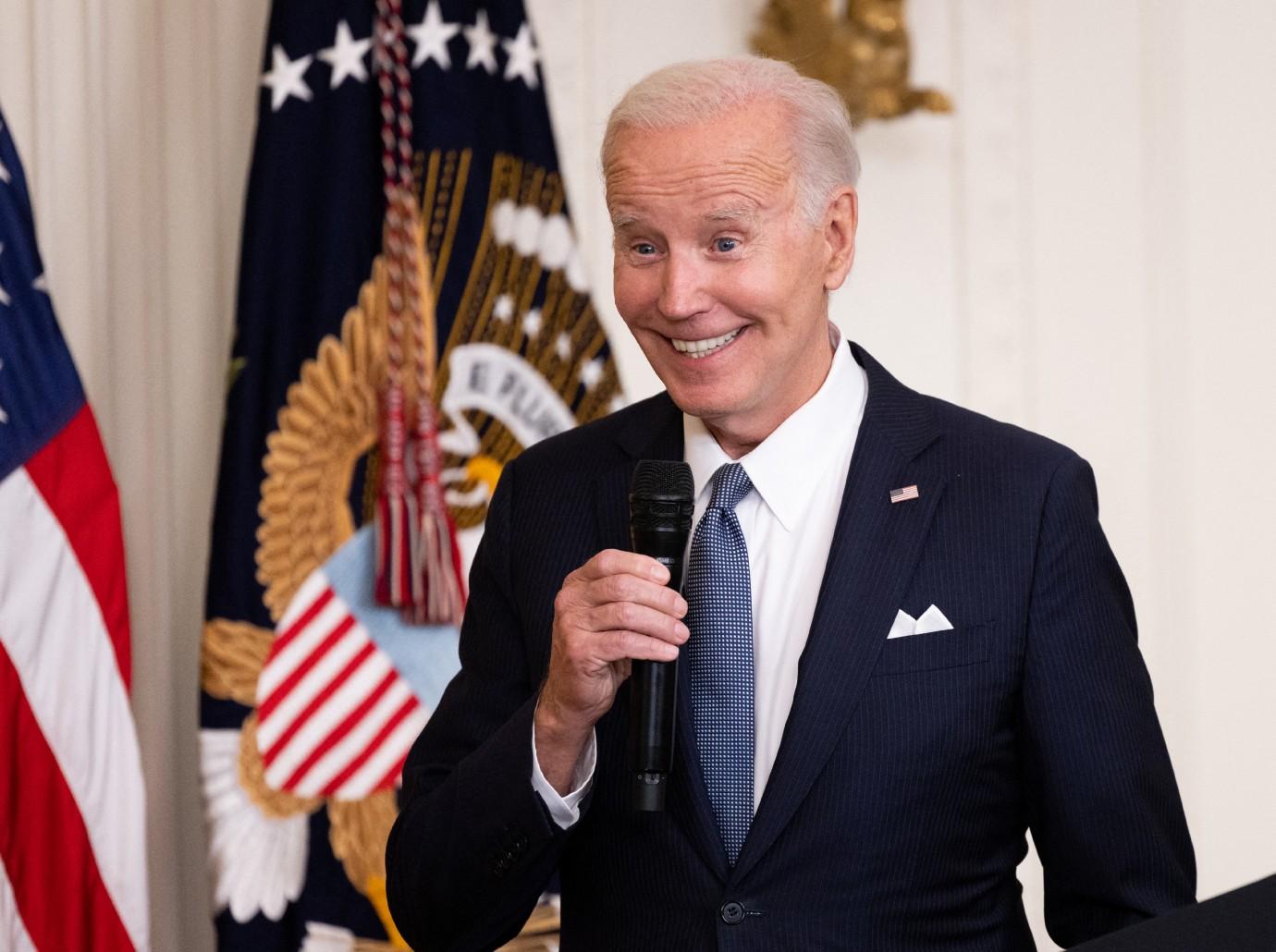 president joe biden makes gaffe speech washington dc dinner