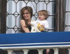 2010__03__angelina_jolie_march25a 225×176.jpg