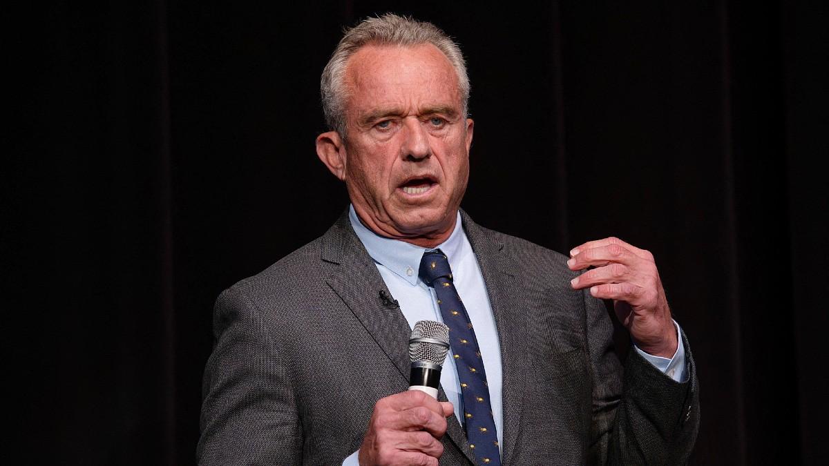 image of Sen. Elizabeth Warren (D-Mass.) challenged the effectiveness of the TrumpRx program.