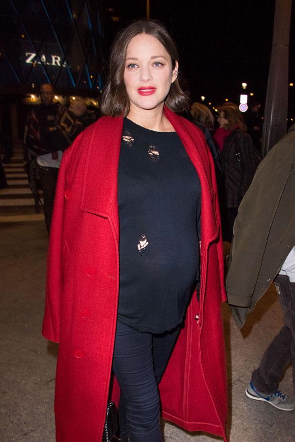 Marion cotillard baby bump rock n roll premiere 06