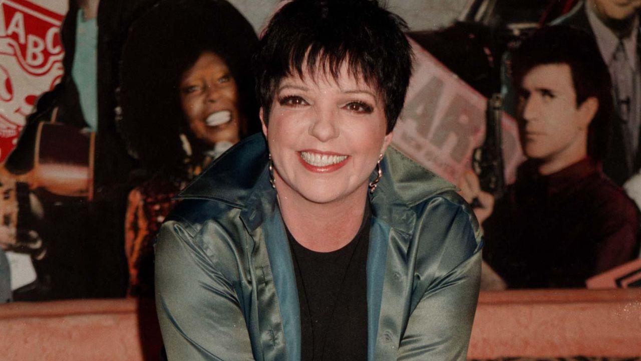 Image of Liza Minnelli noted that her first rehab stay in L.A. had her 'scared to death.'