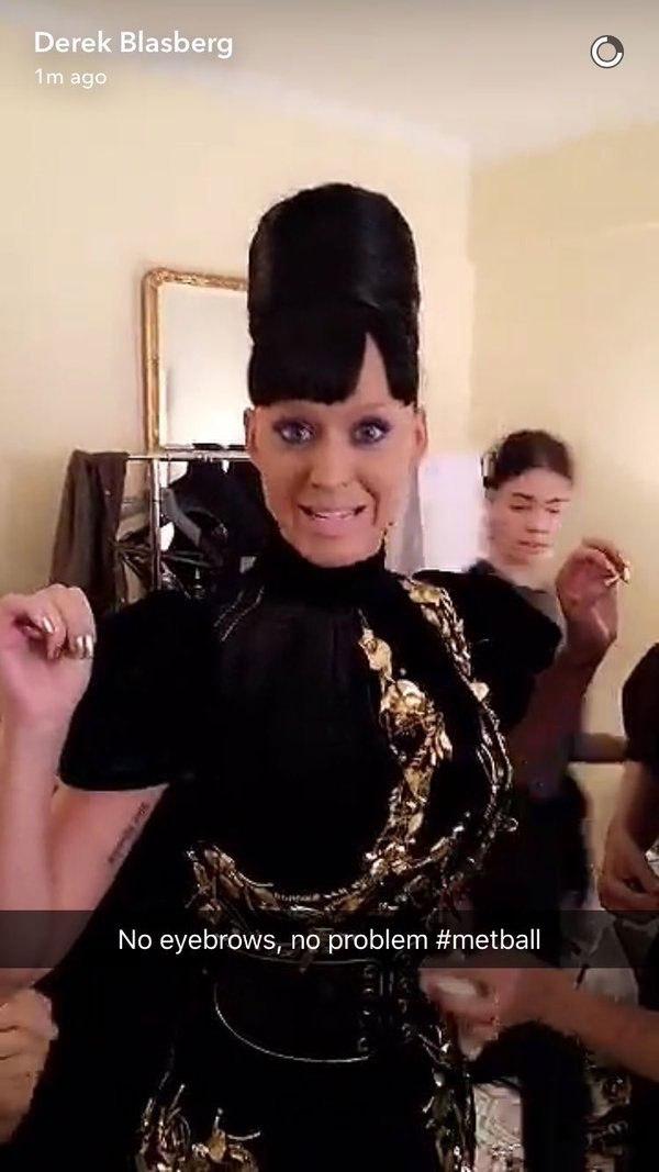 Katy perry no eyebrows met ball may 2 2016