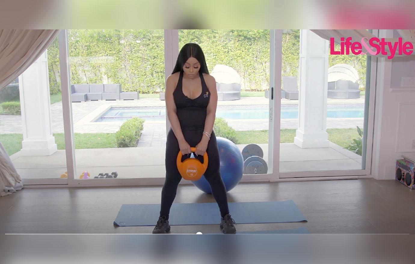 Blac Chyna Workouts With Daughter Dream In Cute Video