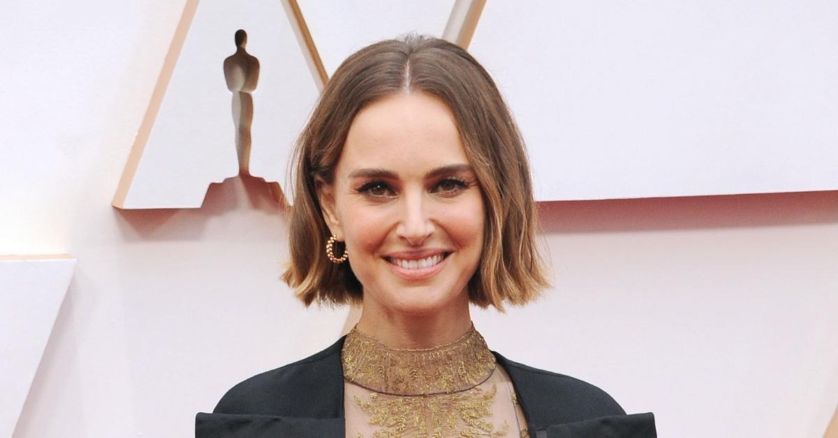 Is Natalie Portman Pregnant? Actress Flaunts Noticeable Bump While Filming Upcoming 'Thor' Movie