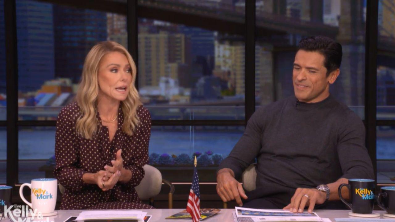 Image of Kelly Ripa said they were thankfully 'near the bathroom' on the flight.
