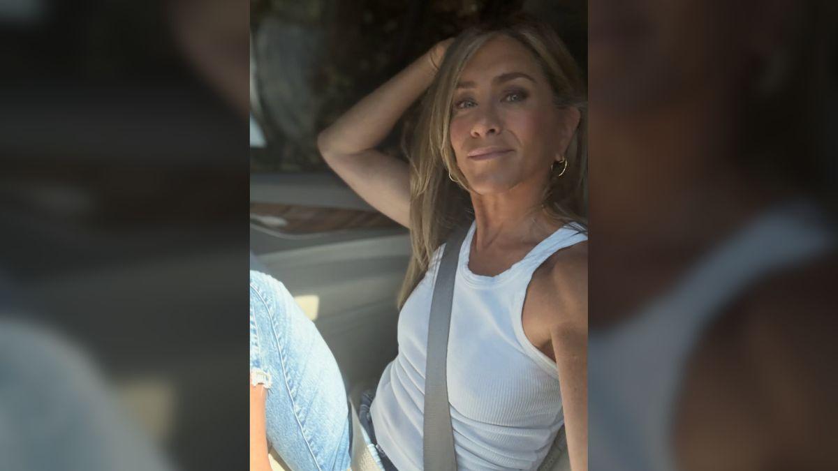 Image of Jim Curtis and Jennifer Aniston were first romantically linked in July 2025.