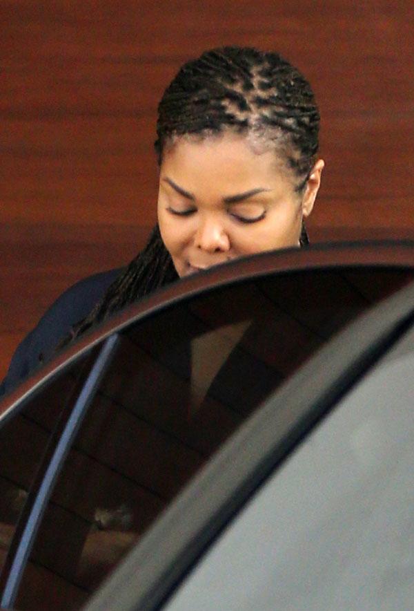 janet jackson baby bump photos