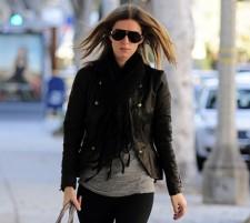 2010__02__nicky_hilton_feb11main 225×201.jpg