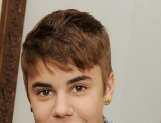 Justin_bieber_april2_3.jpg