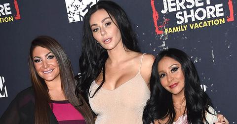 Jwoww snooki rub deena cortese baby bump jersey shore main