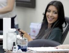 2009__09__full_kim_kardashian_13_wenn5349227 225×173.jpg