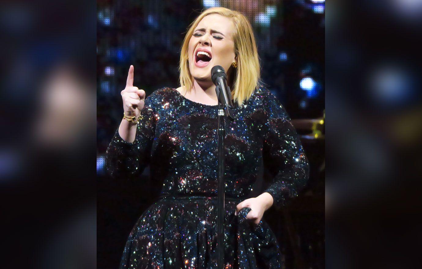 adele tom cruise celebrates th birthday at adele concert