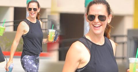 jennifer garner baby bump