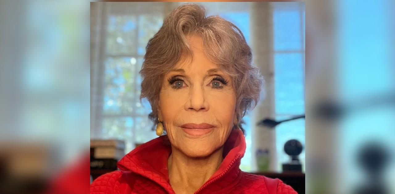 Jane Fonda says her 'knees gave way' when she met 'gorgeous' Tom Brady: 'I  had to hold onto something'